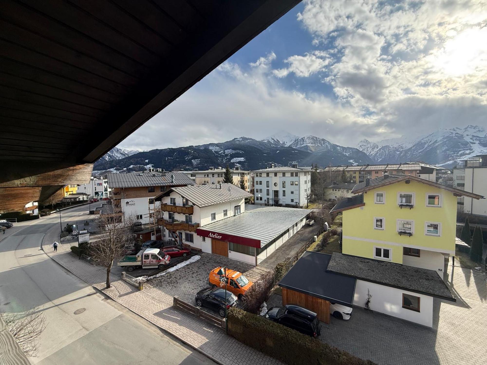 Готель Marina Alpen Haus Целль-ам-Зеє Екстер'єр фото